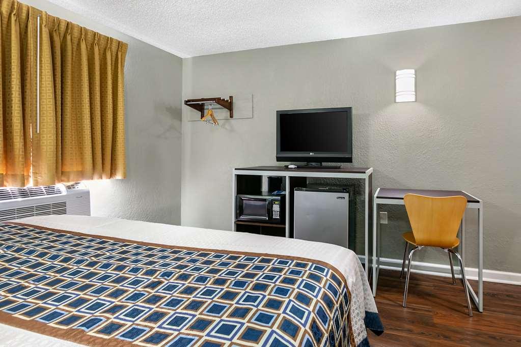 Knights Inn Bristol Levittown Ruang foto