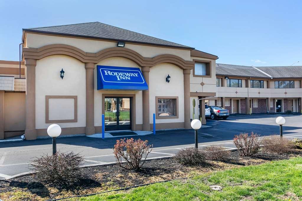 Knights Inn Bristol Levittown Bagian luar foto