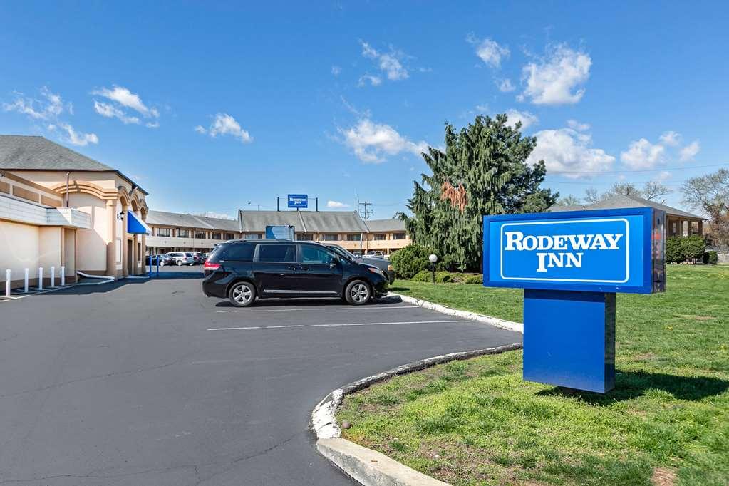 Knights Inn Bristol Levittown Bagian luar foto