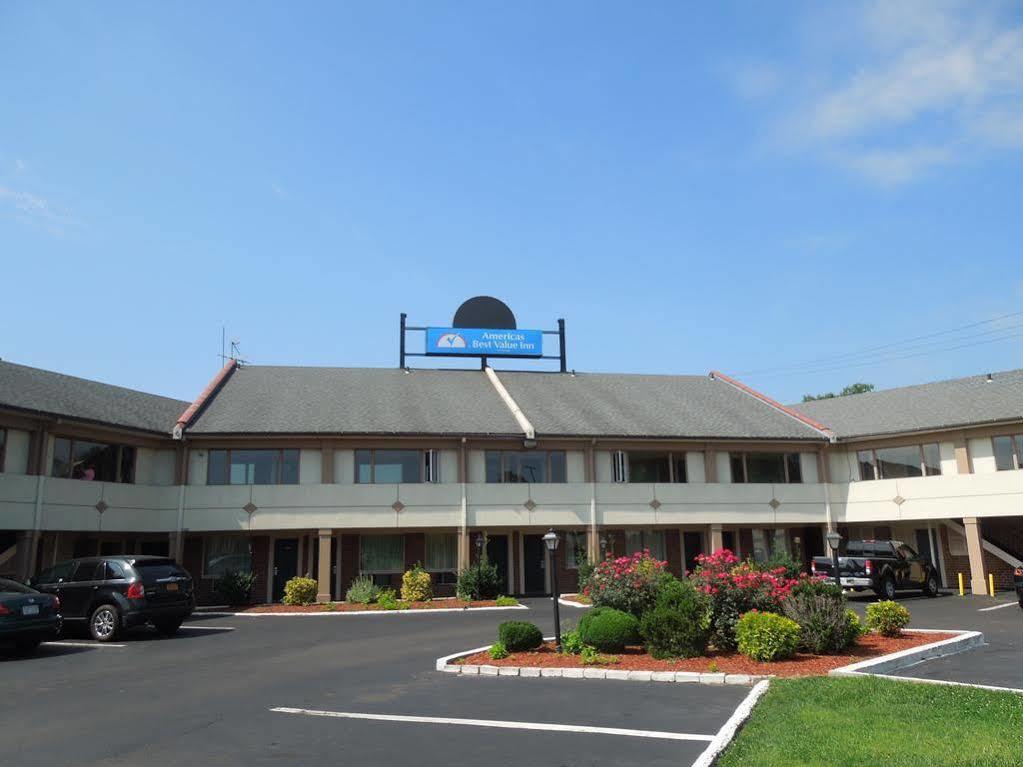 Knights Inn Bristol Levittown Bagian luar foto