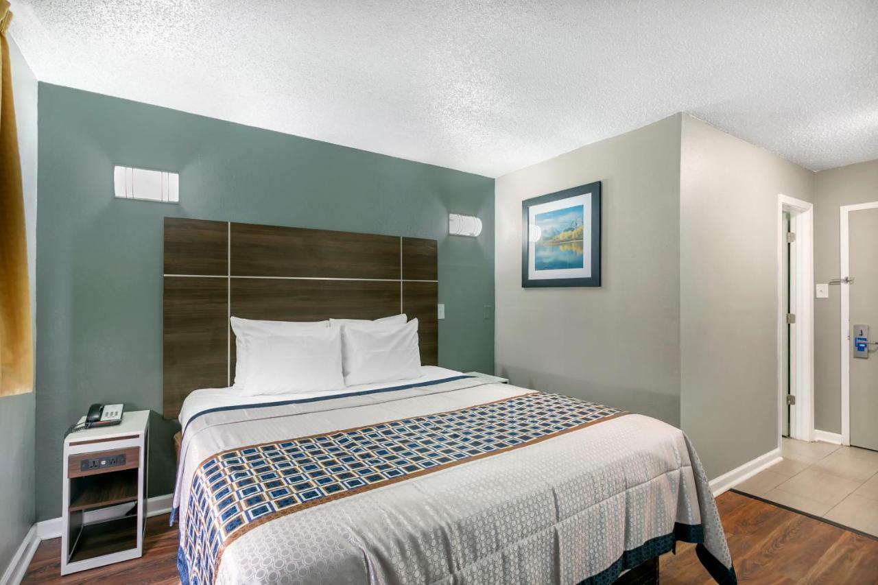 Knights Inn Bristol Levittown Bagian luar foto