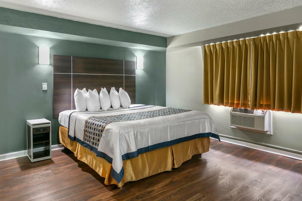 Knights Inn Bristol Levittown Bagian luar foto