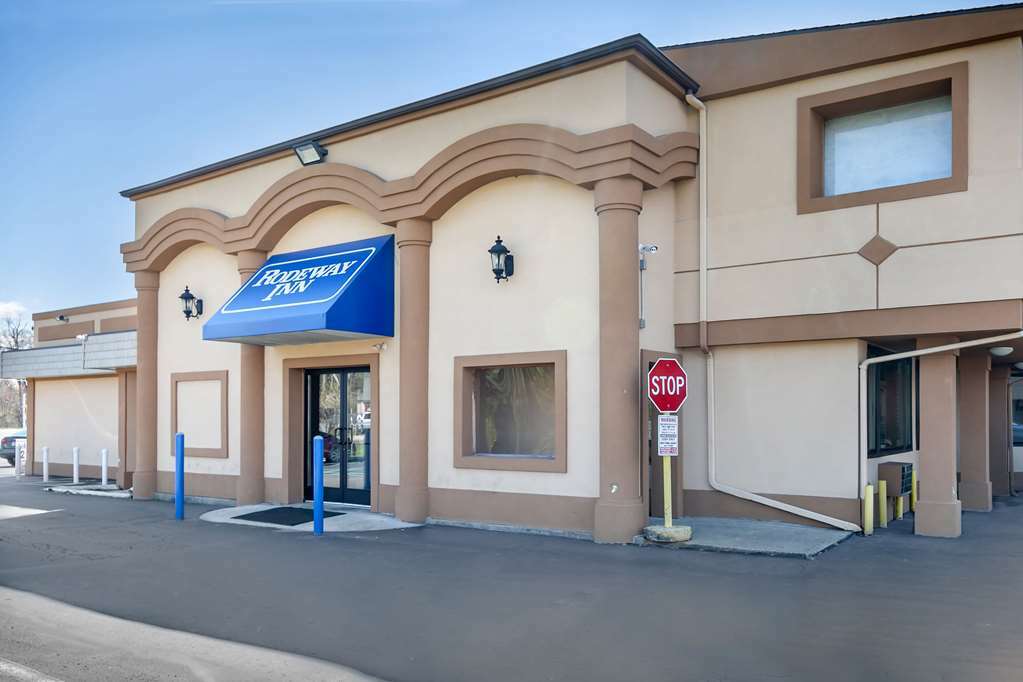 Knights Inn Bristol Levittown Bagian luar foto